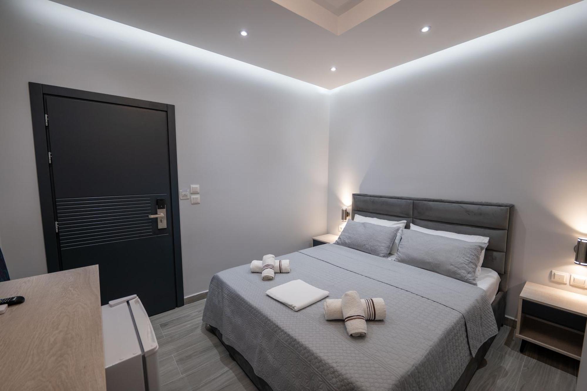 Hotel Porti Sarandë Buitenkant foto