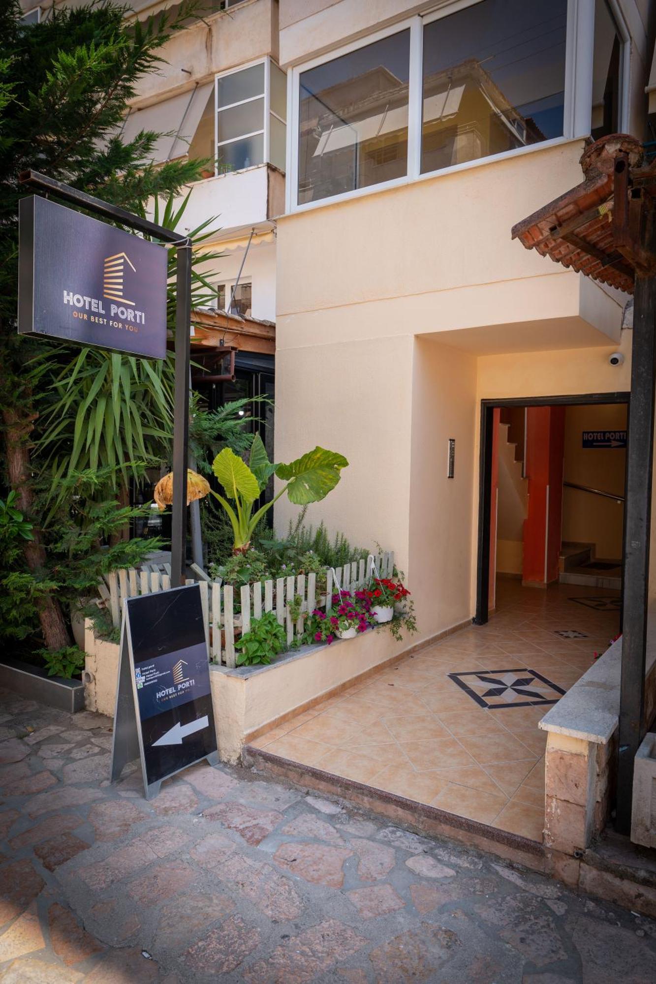 Hotel Porti Sarandë Buitenkant foto
