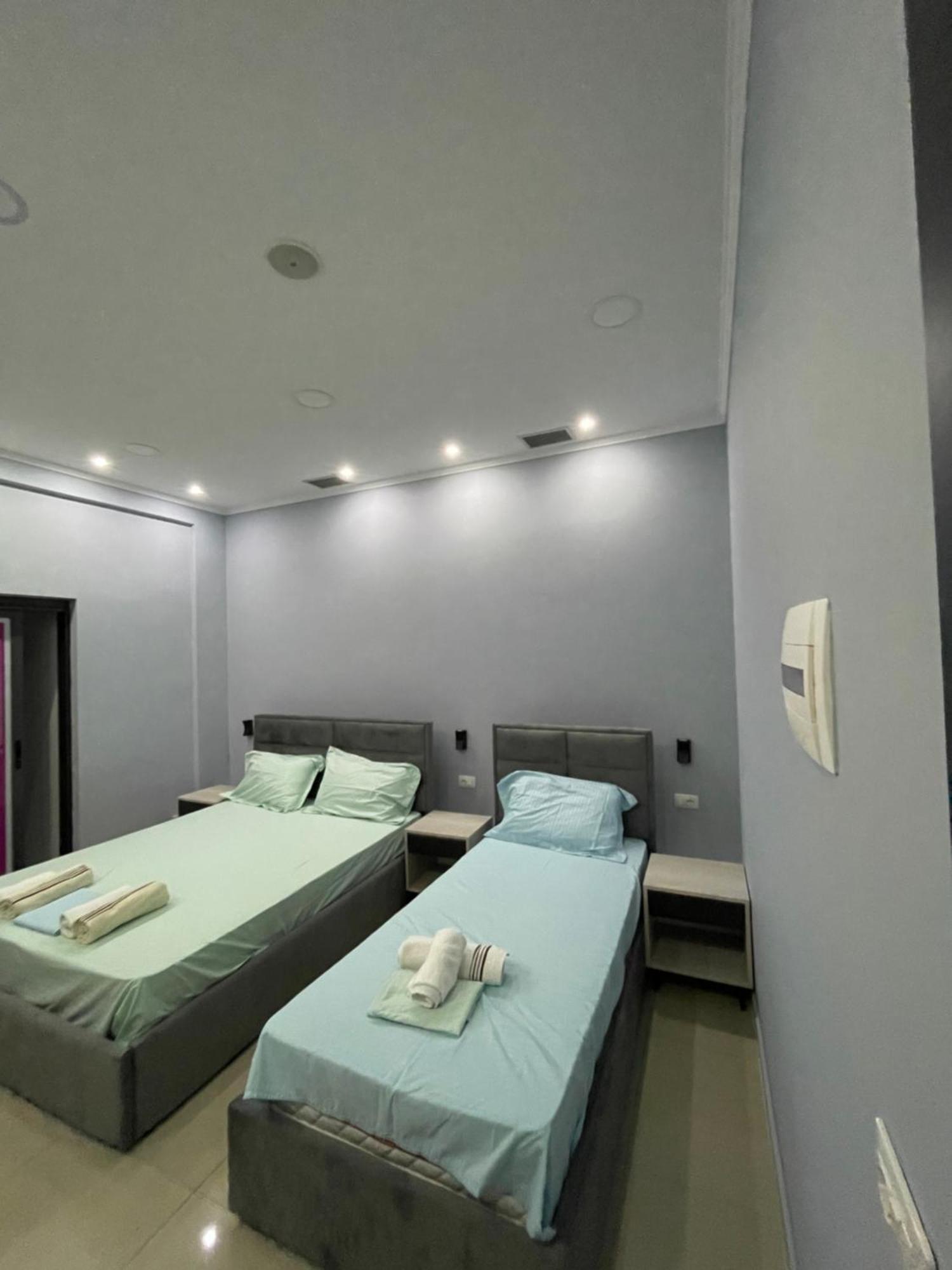 Hotel Porti Sarandë Buitenkant foto